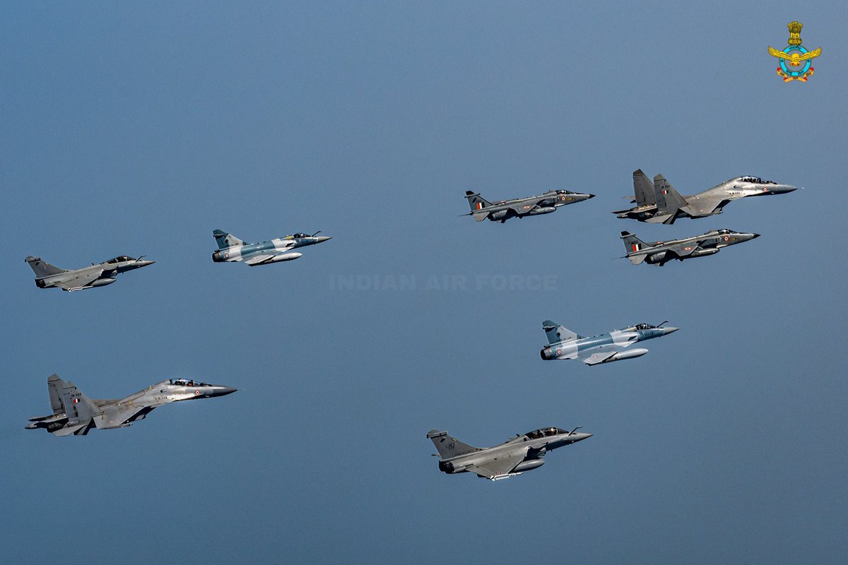 IAF_MCC's tweet photo. "Distance is just a test of how far friendship can travel."
@IAF_MCC & @Armee_de_lair aircraft participated in a Large Force Engagement exercise over the Western Seaboard, furthering mutual cooperation and friendly ties.
#FriendsAcrossContinents https://t.co/FiAy9b5eY7