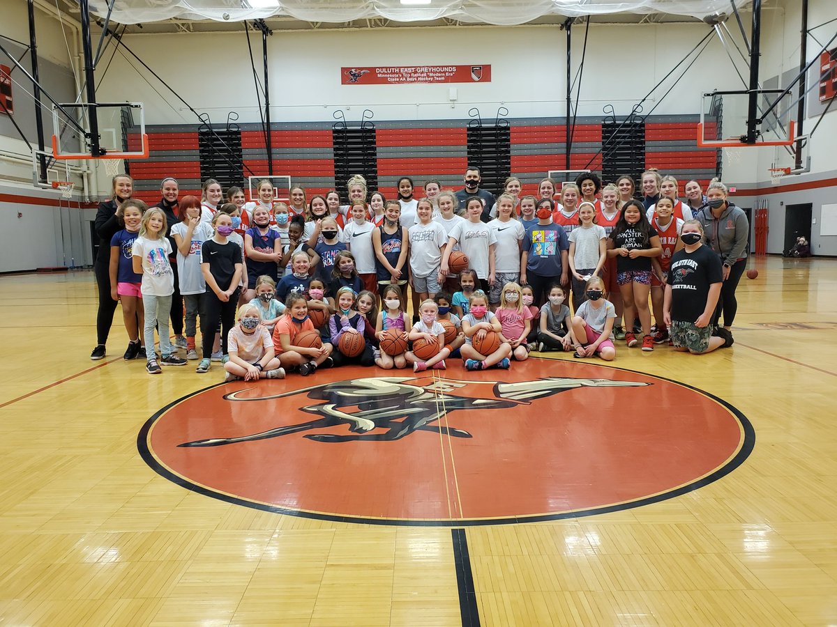 rbaduluth's tweet photo. GREAT practice with @DuluthEastGBB tonight! Can't wait to get on the court again! #connectthedots #RBAalumni #futurevarsity #GOHounds https://t.co/enVsJcPgx2