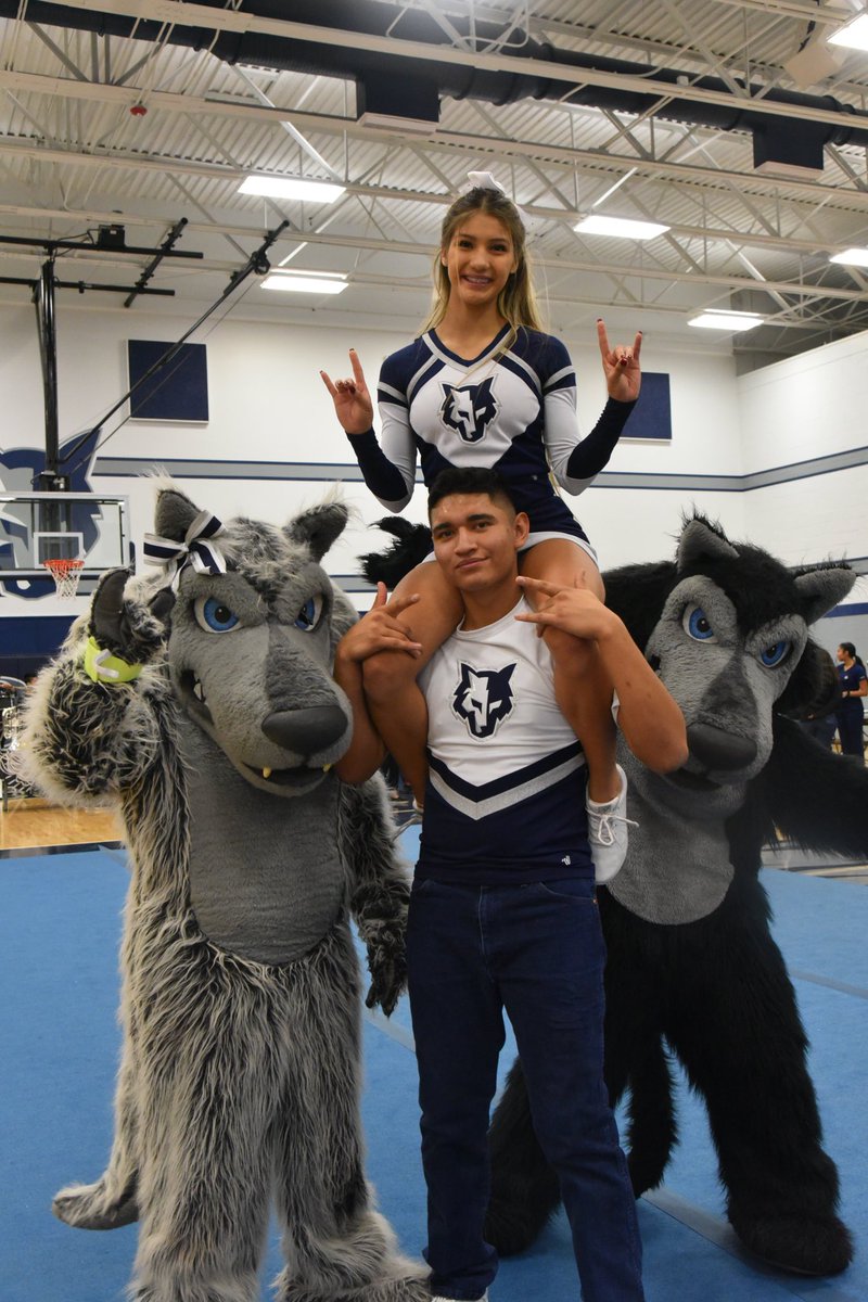 mtviewcheer's tweet photo. A little something with our mascots🐺maddy and Jose at the pup camp💙🤍 #mascots #lobos #cheer https://t.co/8FPXRIBT3U