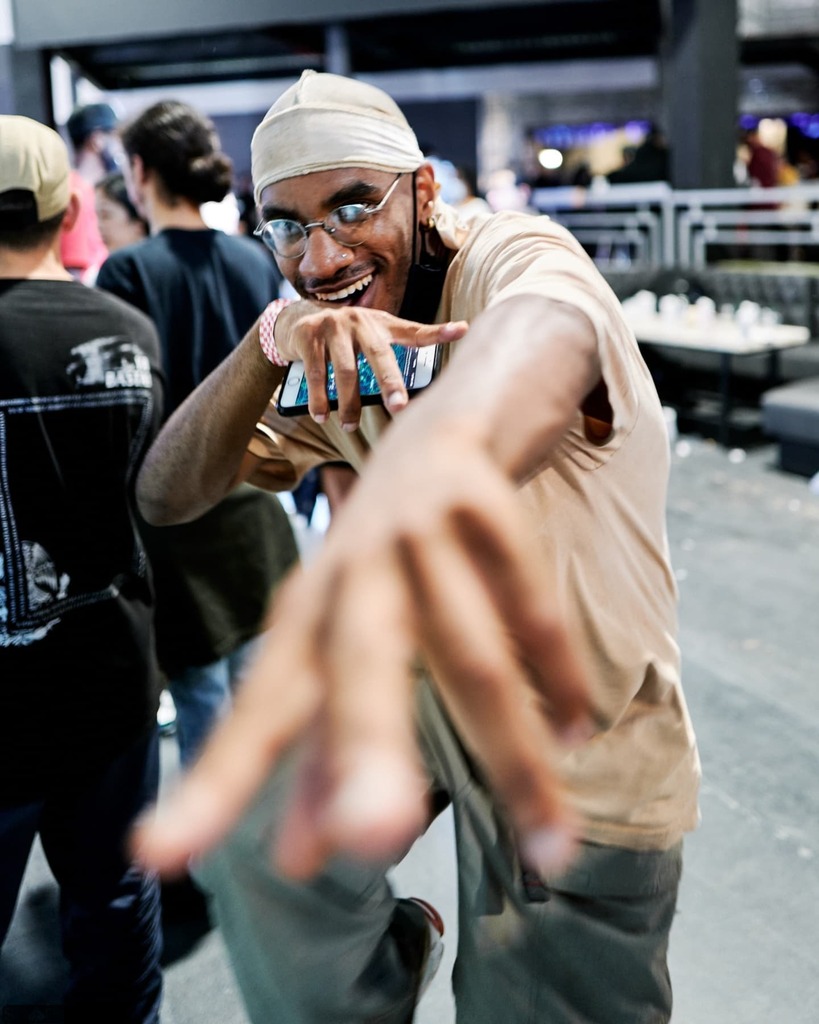SnapPilots's tweet photo. A story in 4 parts, @kojakunbound
@fssworldwide
#FSSworldwide #breaking #portrait #portraiture #portraits #people #hiphop #jam #culture #cypher #leica #leicaportrait #leicaq2 #snaps #snappilots #probreakingtour https://t.co/9rhfWpWsqX https://t.co/xcyLyh9am8