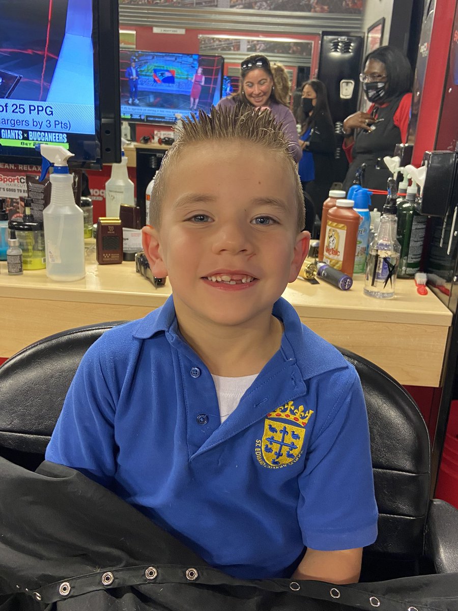 AshlytheRealtor's tweet photo. My handsome son got a much needed haircut today #sportsclip #mrsE #mommasboy  #myheart https://t.co/Cgb7Cjpd9B