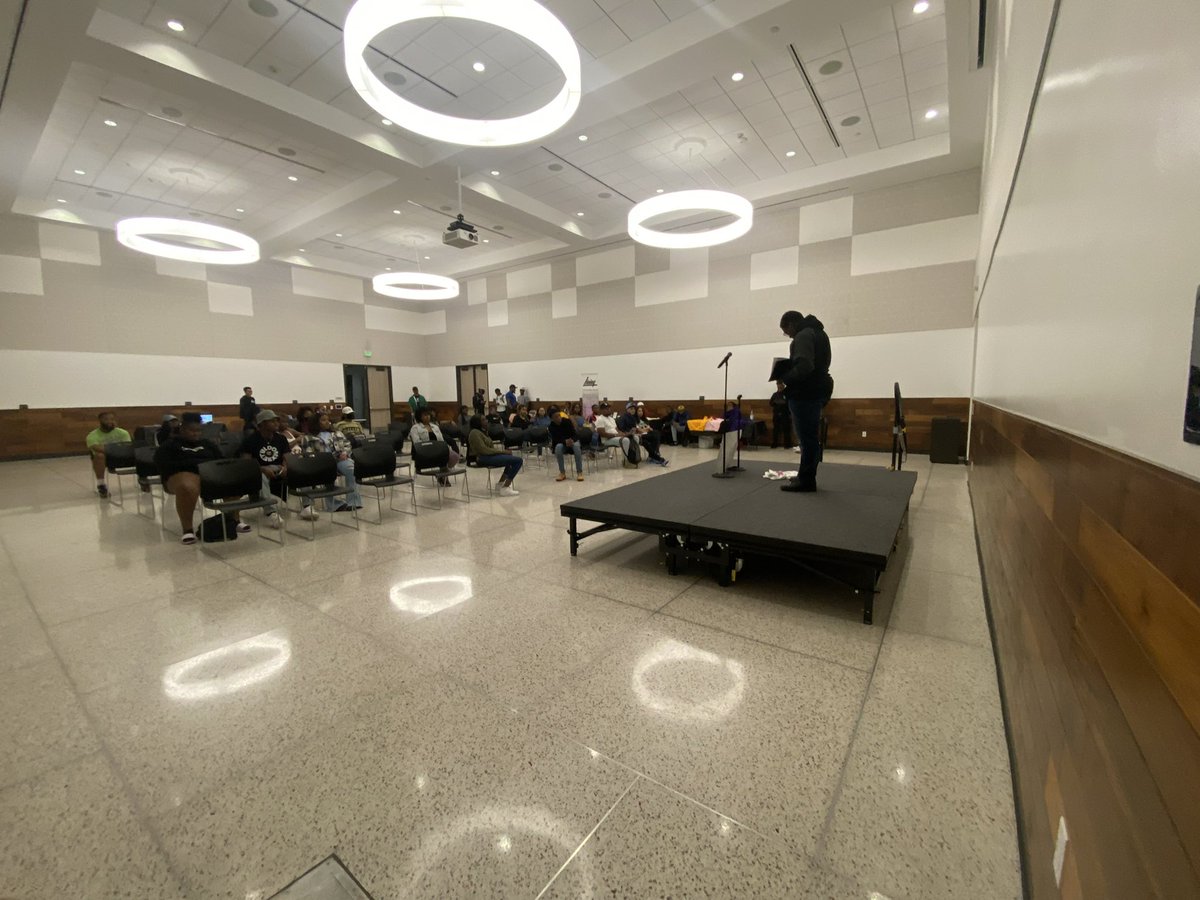 ManUpLamar's tweet photo. We want to thank all the artists and those came and supported at our Annual C.A.R Mixer today! Tomorrow the signal goes out😈📵⚡️
#Road2NoReception
#ManUpWeek2021 https://t.co/zAuMp6QNwa