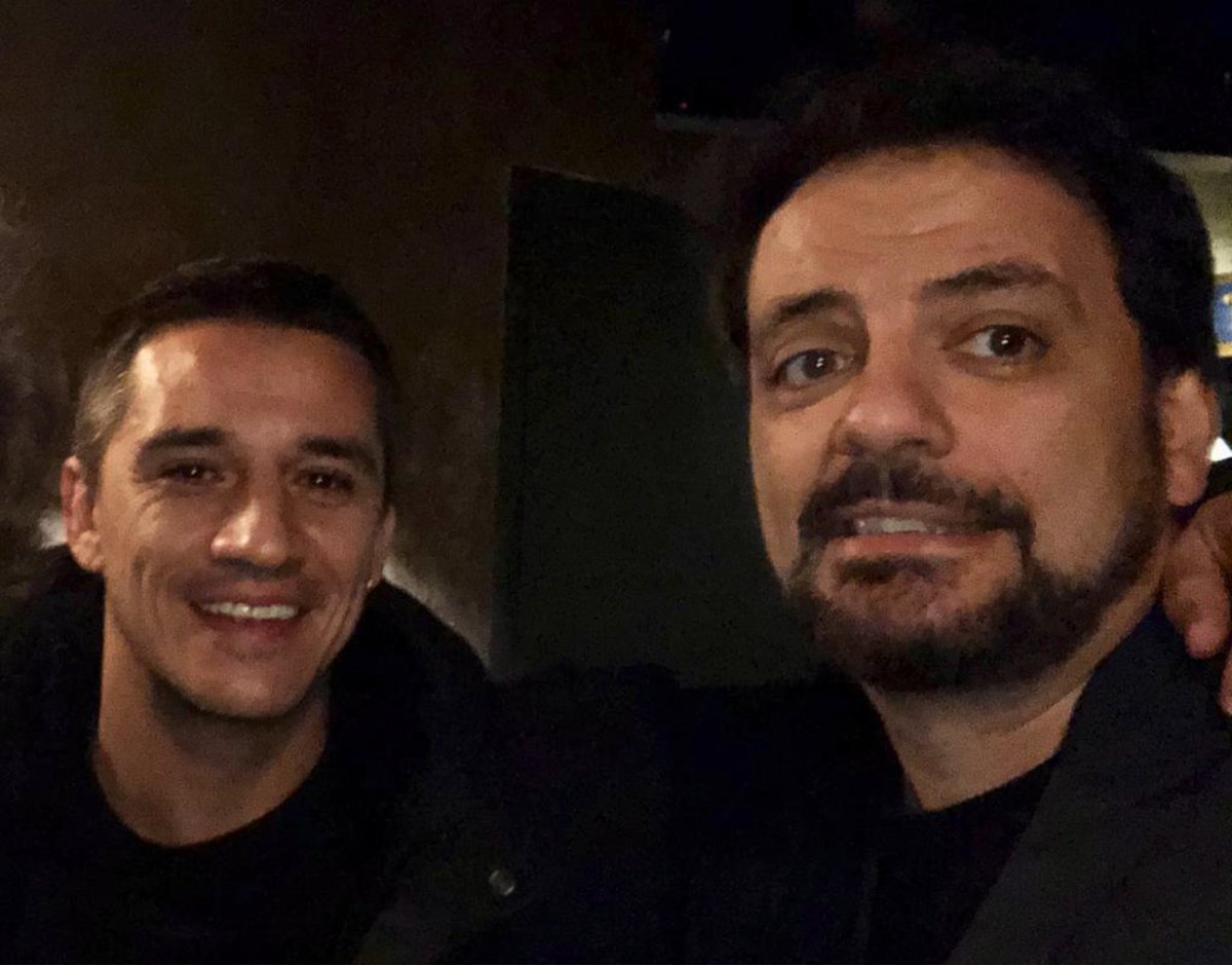 juansolocomico's tweet photo. Hoy vendrá como invitado a #ProyectoRandom el mítico Nene, o Juan Carlos Librado, como prefiráis. @Richard_120977 y yo se lo haremos pasar mal, sólo porque somos así .
A las 20h en @BeerStationMad #monologos #comedia #madrid
Entradas: https://t.co/CaTGhrzxw1 https://t.co/FawlrMy803