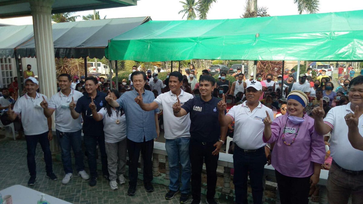 jopetsison2022's tweet photo. Aksyon Demokratiko in Mindoro! Patuloy ang pakikinig namin sa bawat suliranin ng mamamayang Pilipino. Makakaasa po kayong aaksyunan natin ang bawat problemang ating kinakaharap.
#sisonsasenado
#sisonofservice
#AksyonDemokratiko https://t.co/54sMfBaklA