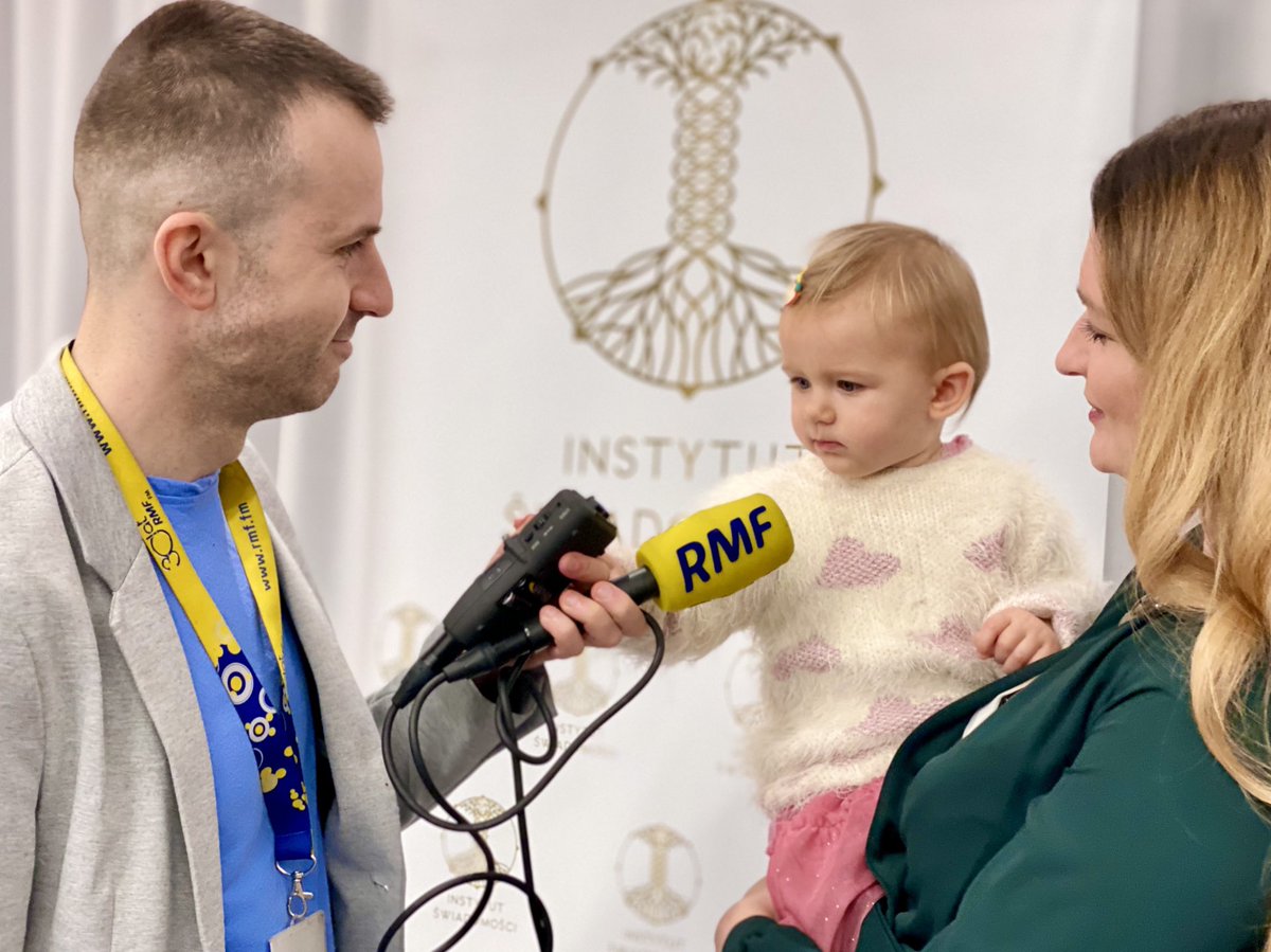 Ewelina Naturia Pańczyk (@ewelinaewapan) on Twitter photo Podczas debaty i konferencji prasowej Kardiologia dla Pokoleń zadbaliśmy o to, by wybrzmiał również głos najmłodszego pokolenia.
Pani Ewa Pańczyk, Ekspert ds. Miłości <a href="/ISwiadomosci/">Instytut Świadomości</a> w wywiadzie z <a href="/MDobrolowicz/">Michał Dobrołowicz</a> <a href="/RMF24pl/">Fakty RMF FM</a> @rmf_fm #kardiologia Podczas debaty i konferencji prasowej Kardiologia dla Pokoleń zadbaliśmy o to, by wybrzmiał również głos najmłodszego pokolenia.
Pani Ewa Pańczyk, Ekspert ds. Miłości <a href="/ISwiadomosci/">Instytut Świadomości</a> w wywiadzie z <a href="/MDobrolowicz/">Michał Dobrołowicz</a> <a href="/RMF24pl/">Fakty RMF FM</a> @rmf_fm #kardiologia