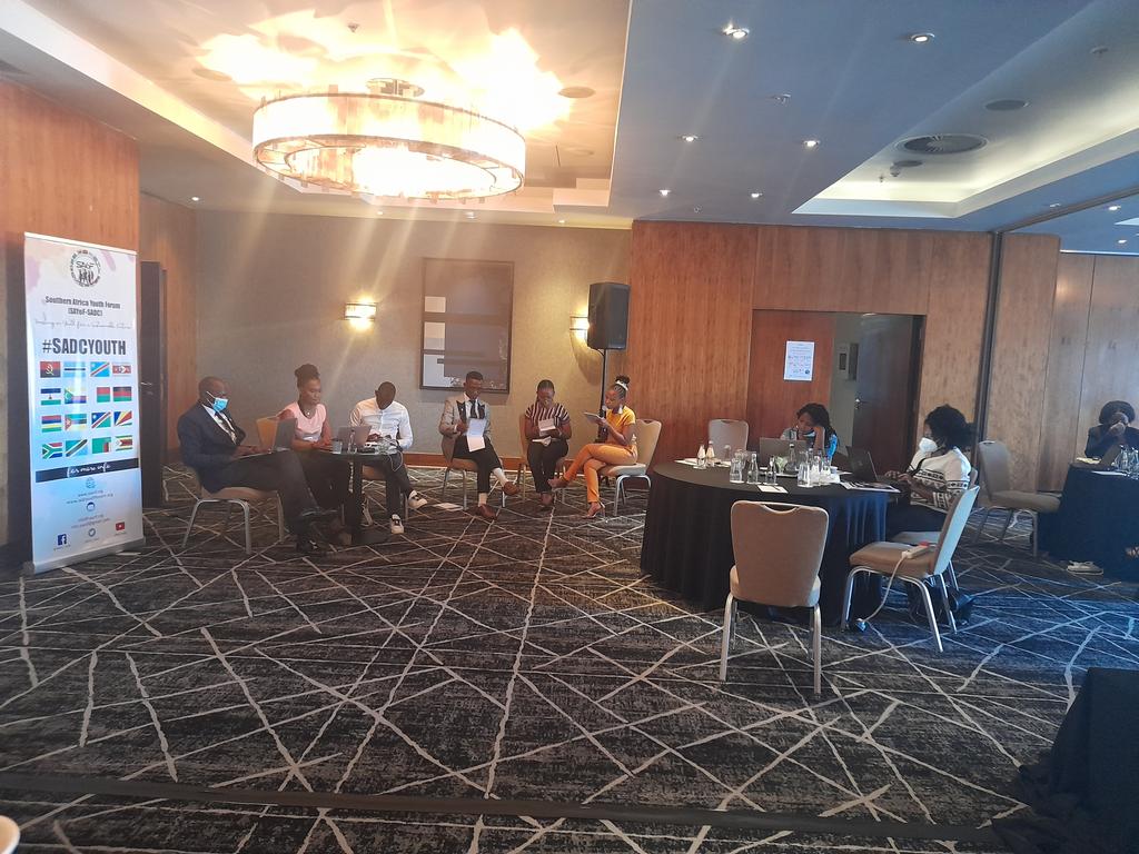 SAYoF_Official's tweet photo. The civic space is whr the majority lies howevr it needs to be supported, provided with resources, equipped with knowledge & create space whr citizens withn our regions are able to share, contribute, raise issues and provide solutions. #SADCYouth #CoCreatingSolutions https://t.co/72S6aRarwQ