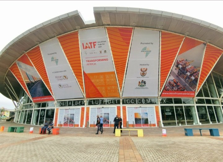 Having been opened in spectacular style by 7 African Heads of State 🇿🇦🇿🇼🇿🇲🇹🇿🇷🇼🇲🇼🇳🇬 the 2021 Intra-African Trade Fair is well under way in #Durban 

This is how #privatesecor is making the African Continental Free Trade Area a reality.

#IATF2021 #Afreximbank  #AFCFTA
