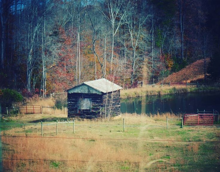 Tobacco barn