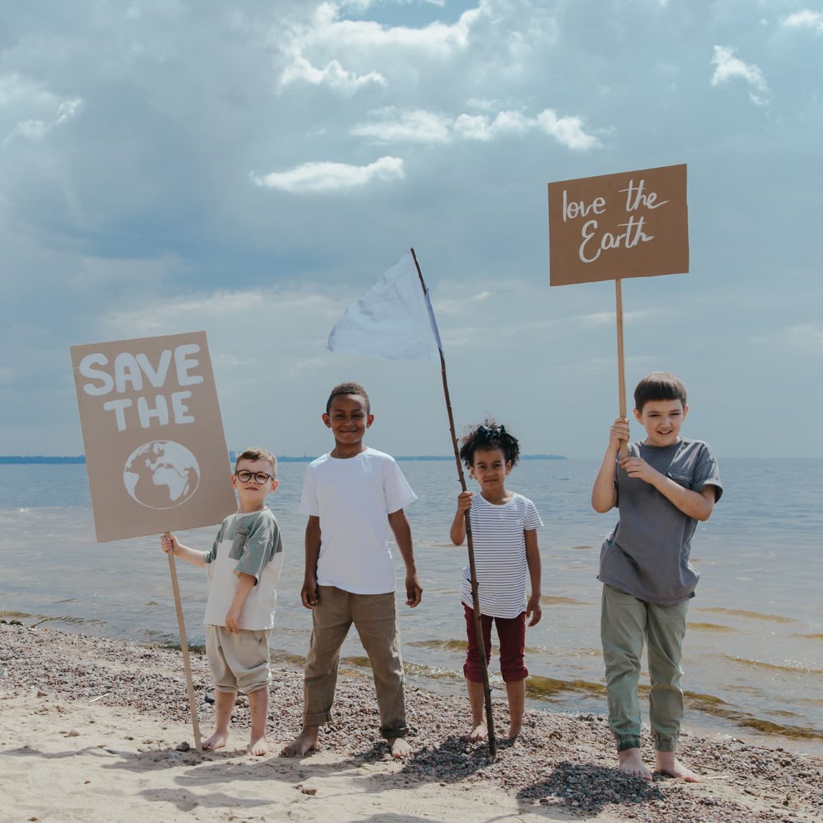 EMforCharity's tweet photo. #theday #sustainability🫂
🖐

🌎Mother Earth is able to generate all the resources. Everything consumed after that is a debt to the environmental wich we must urgently settle. ❗
#footprint
💜💙💚

#objectives #helpandinspire #emforcharity #planetimpact #wastedfood #plant https://t.co/KgYT8VLs1I