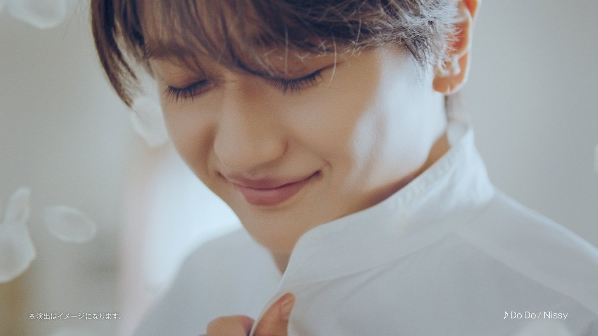 oricon's tweet photo. Nissy、耳元で「行ってらっしゃい」💗
甘いささやきに悩殺されるファン続出

【🎥動画あり】「P-sha」初TVCM✨
ふんわり優しい場面カット《📸全20枚》
https://t.co/8tv8Oj3aqX

#AAA #Nissy #西島隆弘 #パーシャ #にっしー @NissyStaff https://t.co/z922lDZfnT
