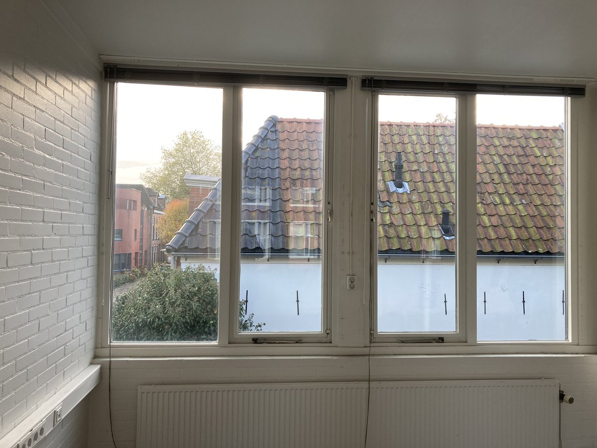 studioMARCHA's tweet photo. Tomtiedom— vet blij in onze nieuwe ruimte 💚♻️🍀—#buurtbroedplaats 

Dat wordt een fantastisch avontuur met @ArjanLucius @deMAKERIJorg 

en… niet te vergeten:
@jorritalbers @imogenheap 

…ons uitzicht ✨💥— https://t.co/jMXMIWg6p9
