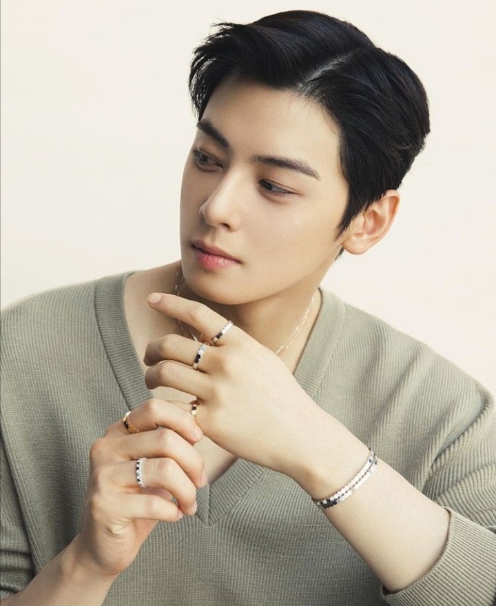 belletarranza's tweet photo. Introducing my EunWoo ❤️😘. Dito nlang  muna ako sa ultimate crush ko habang moving process pa ako sa nangyari. https://t.co/5oOcwGYM3r