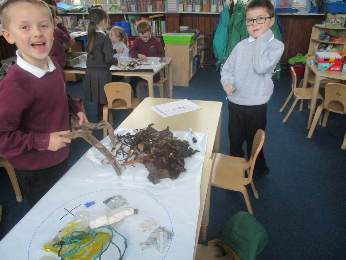 StrachurP's tweet photo. Numeracy in P1-4 linked to their IDL topic  - sorting waste collected from the beach. #strachur #cowalschools #savetheplanet #abc_OCTF #reallife #howcanwehelp #weeclass https://t.co/HLJ2KD6Xss