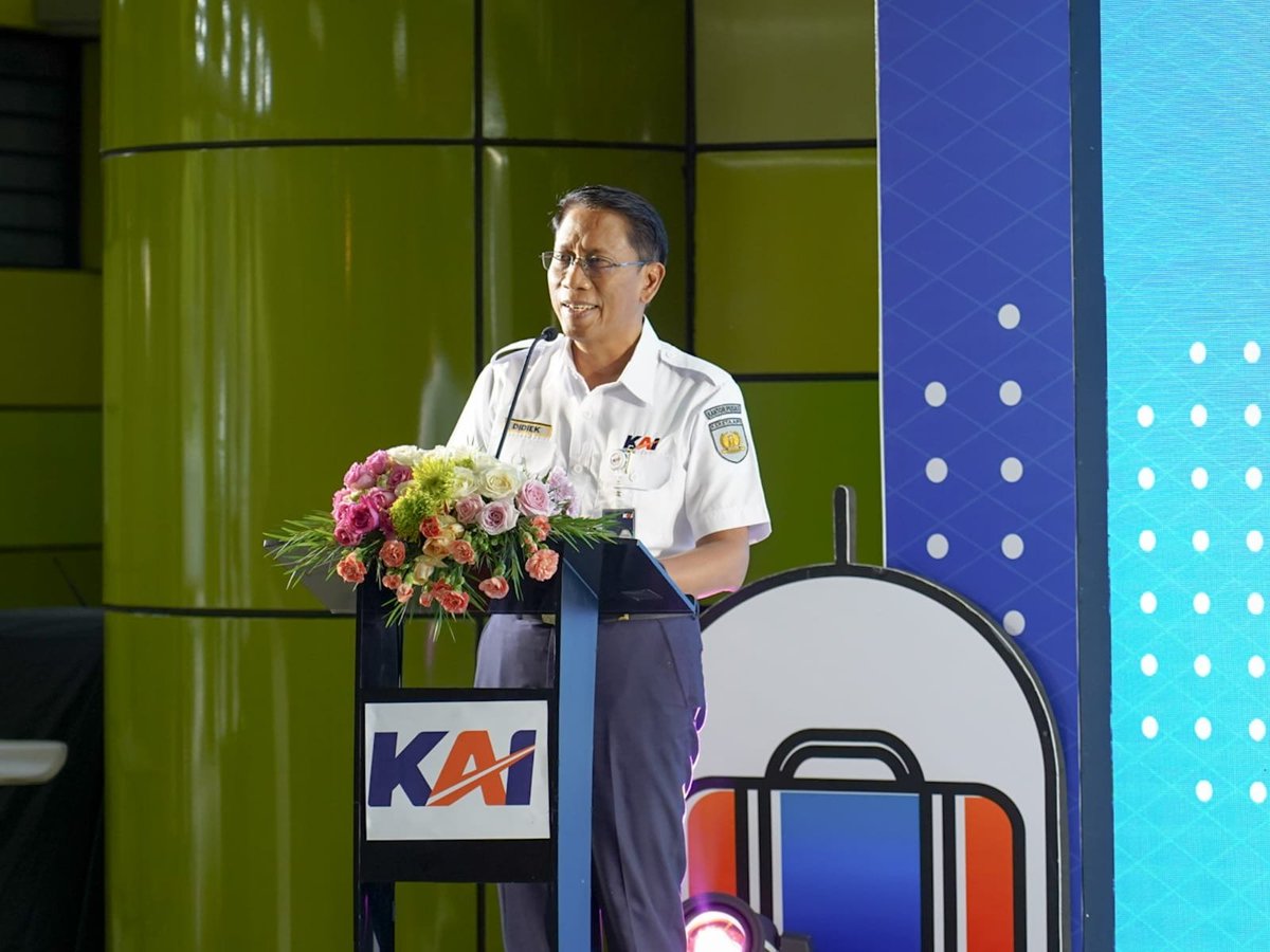 keretaapikita's tweet photo. Inovasi Pembayaran Digital, KAI Luncurkan KAIPay
#Railfriends, hari ini KAI meluncurkan dompet digital KAIPay sebagai alternatif metode pembayaran pada aplikasi KAI Access.
#KAIPay
#keretaapikita https://t.co/NK84P3sAQ3