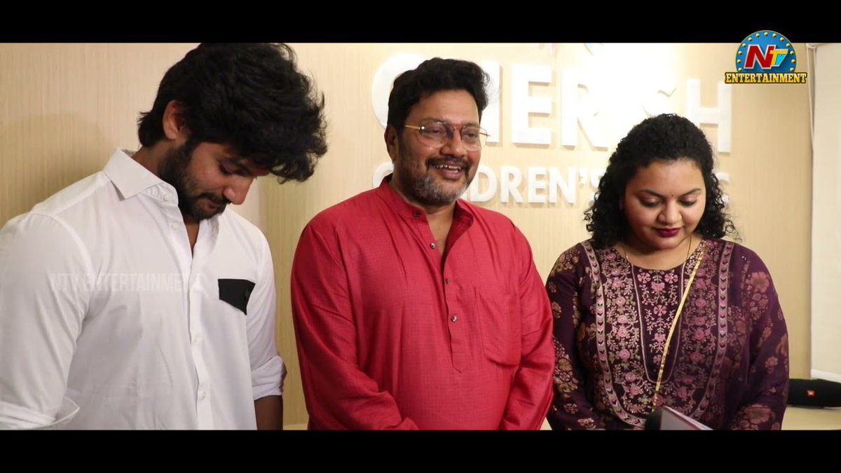 NtvTeluguEnt's tweet photo. Actor Sai Kumar Emotional Speech At His Daughter's Cherish Clinic Opening
Watch video>>>
https://t.co/UylSJKXdcJ

#ActorSaikumar #CherishClinicOpening #NTVENT https://t.co/ay9mov5AHe