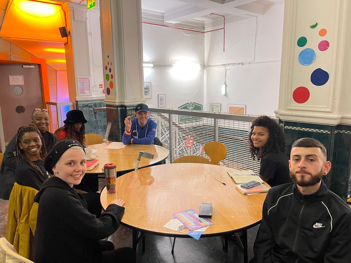 YOUNGIDmcr's tweet photo. The writing for children workshop with @thepoetdominic @Z_arts_mcr went splendidly well! All the poets loved it, had fun and learnt valuable techniques on writing for children and families #youngidentity #progressionpathways https://t.co/VLAvNaA3is