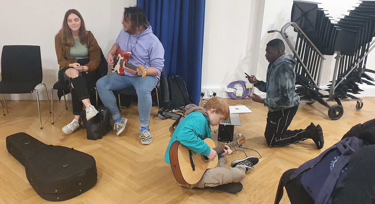 YouthFocusNE's tweet photo. An awesome evening yesterday at @Sage_Gateshead as part of our Free Space project. Amazing to have that chilled space with awesome people to relax, enjoy music & meet new people. 14-25 & interested in joining? Contact simone@youthfocusne.org.uk
#FreeSpace #musicNE #youthmusic https://t.co/6n9F35x2AJ