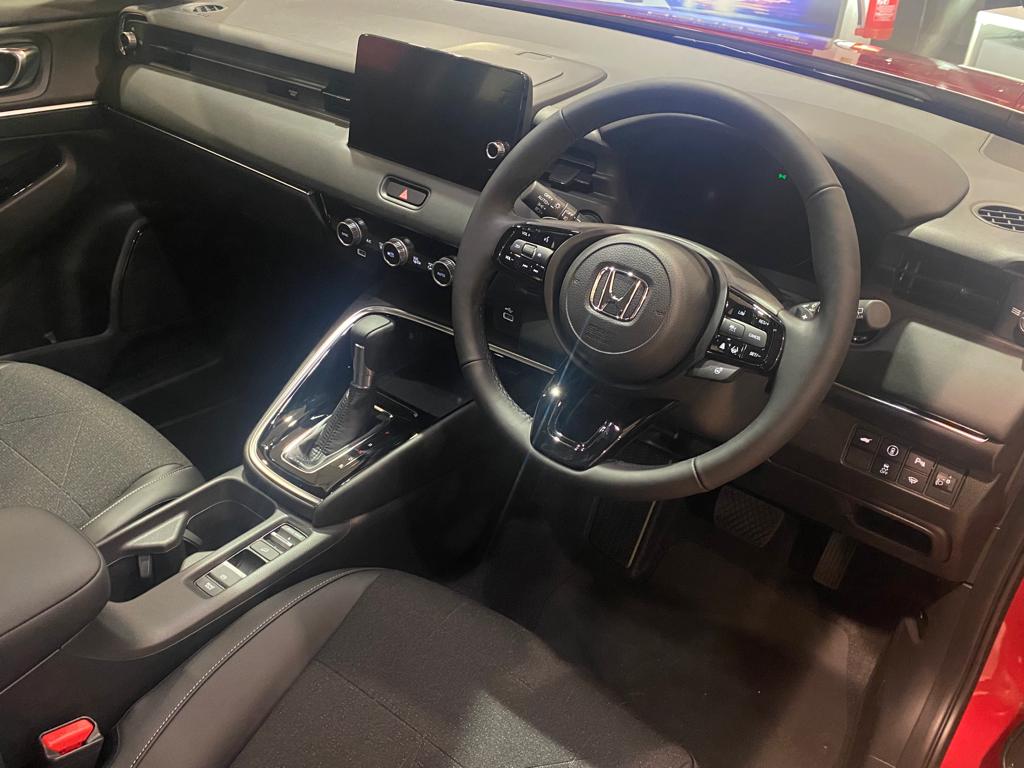 MoniqueAlmond1's tweet photo. Its finally here...the one we've been waiting for!!

The brand new stunning Honda HR-V Hybrid is now in our Peterborough Showroom 😍 
Call 01733 340044 to book for a closer look!

#honda #marshallmoments @rdd_2009 @JamesKeech3 @csims147 @CaroleMerry @MarshallHonda @MarshallGroup https://t.co/2hU6HNsseA
