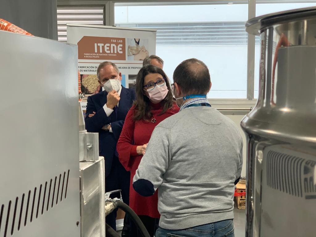 GVAIgualtat's tweet photo. 🗣@monicaoltra Felicitem a @itene pel projecte #TinnGo de mobilitat inclusiva, que ajudarà a aconseguir un transport més amable 👏👏

Hui també hem pogut conèixer els seus projectes d'embalatge i transport sostenible dirigits a posar a les persones en el centre. https://t.co/lENkNuxOIr