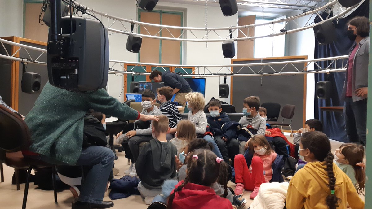 Canope_DTNA's tweet photo. Ateliers de Musique Numerique 3Dome 21 haut parleurs pour les élèves du 1er degre au #SCRIME @univbordeaux avec @canope_33 #numerique #innovation #mao cc #edmus @philippeguillem @AcBordeaux https://t.co/pzhL4qfcA1 https://t.co/X5Y4SB37X3