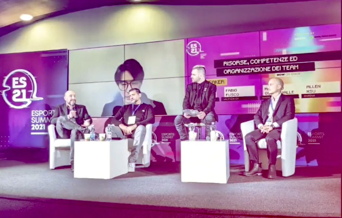 WilliamShowGG's tweet photo. Ho avuto modo di esporre, all’esport summit di Roma, un veloce punto di vista sull’utilità del merchandising per team ed organizzazioni oltre che raccontare il nostro case study (@BeathsWorld) da startup ai mondiali di League of Legends. 

#esport #gaming #startup #innovation https://t.co/I2H7MWq1YJ