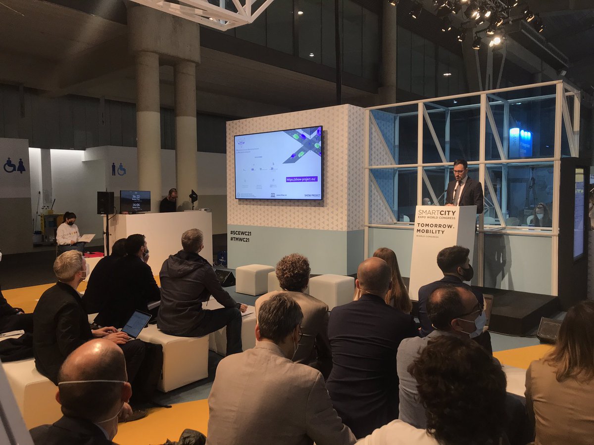 SHOW_H2020's tweet photo. #SHOWh2020 is at #SCEWC2021 in Barcelona! 

During the Final Event of @ProjectAriadna Gonzalo Alcaraz of @irfgtkp discussed the essential link between #automatedmobility and high accurate positioning services.

#useGalileo @SmartCityexpo https://t.co/yBIEkDwu6g