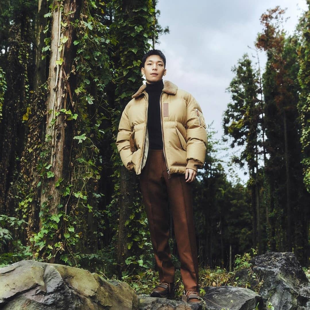 WiHajoonpy's tweet photo. Actualización de #WiHaJoon en su cuenta de Instagram. 😍😍

#BurberryOuterwear #BurberryJeju
#ad

#위하준 #WiHaJoon #WiHaJun https://t.co/rLkoOZM60y