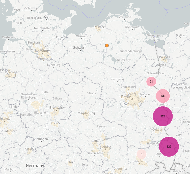 #AfricanSwineFever outbreak reported to <a href="/OIEAnimalHealth/">OIEAnimalHealth</a> in domestic #pigs on a farm near Rostock in #Germany. Unfortunately the virus has moved a considerable distance from the previous clusters on the border between Poland and Germany. Map from <a href="/OIEAnimalHealth/">OIEAnimalHealth</a>. #ASF #ASP