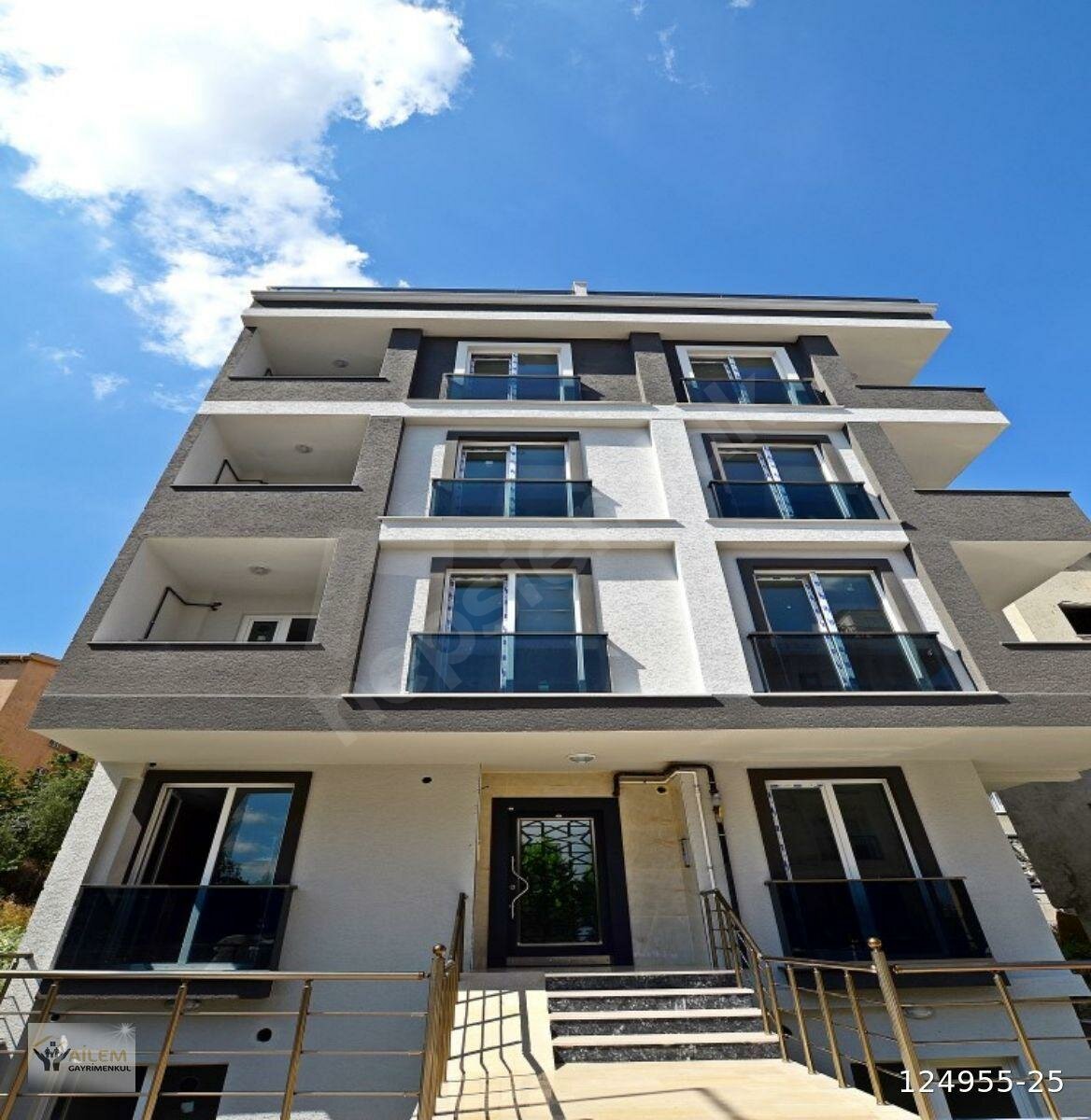 siteilanlar's tweet photo. 📍Ailem Gayrimenkulden Beylikdüzü'nde ultra lüks kelepir 2+1 daire

👤GÖKHAN AYDEMİR
📌AİLEM GAYRİMENKUL
📞0530 786 66 71

#️⃣ İlan No:#1003837
ℹ️ https://t.co/GB6p8TsRGj

#emlak #daire #satilik #kiralik #esenyurt #beylikdüzü #beylikduzu #büyükçekmece #istanbul #realestate #turkey https://t.co/5TOjZmYEbX