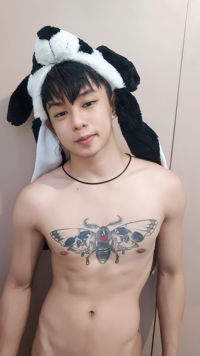 MrLime__'s tweet photo. Looking for sugar daddy ☺️😊 https://t.co/yx4Juhpf8n