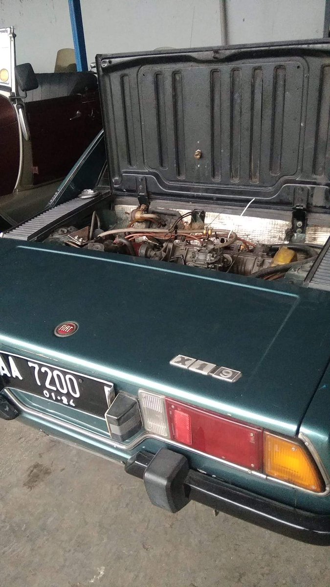 SuperNopi's tweet photo. FIAT bertone mbah @HoldenKlasik mesine belakang kayak VW ya.
#radidol https://t.co/Eeg99Tn8Zu