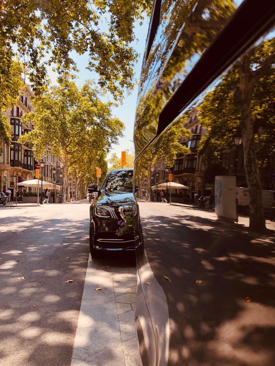 Mardelplata1995's tweet photo. No es tracta d’escollir, sinó d’escollir-nos mútuament. Bon dia tingueu 😊 #bondia #mercedesbenzvans #MercedesBenz #Mercedes #barcelonasecreta #bcn #MercedesVansContigo #incrediblebarcelona #Barcelona #topbcn #sombarcelona #mardelplatalimousines
📞 +34-620620041 @MercedesBenz https://t.co/Td5ETcIKIH