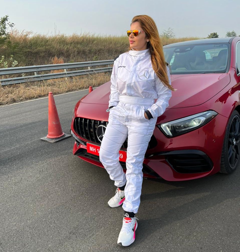 alishaabdullah's tweet photo. A pic with the Pocket Rocket…
Mercedes has always been my favourite No matter what the class is..
but this #a45amg @mercedesamg @mercedesbenzind took my breathe away ❤️
#amg #mercedes #mercedesamg #mercedesbenz #instabenz #instacars https://t.co/d6PlXA7xta