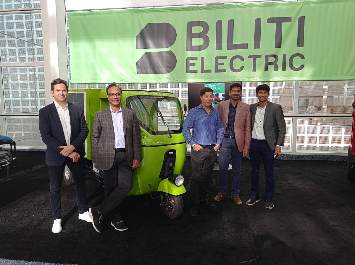 BilitiElectric's tweet photo. The @GMWSmartAuto Taskman takes the center stage at #AutoMobilityLA @AutoMobilityLA @LAAutoShow #EV #DesignedToDeliver #AutoMobilityLA #LAAutoShow #ElectricVehicles https://t.co/Jma2wbR0qP
