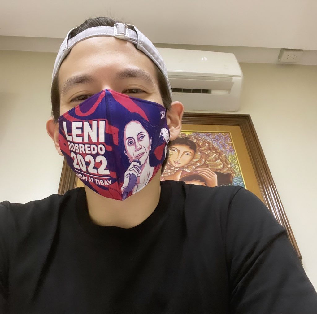 5 years ago today, I joined a rally to protest FEM at LNMB. Had to cover my face with a bandana for personal reasons. 5 years later, face still covered, but this time loudly and proudly ✊🏼 #tumindig