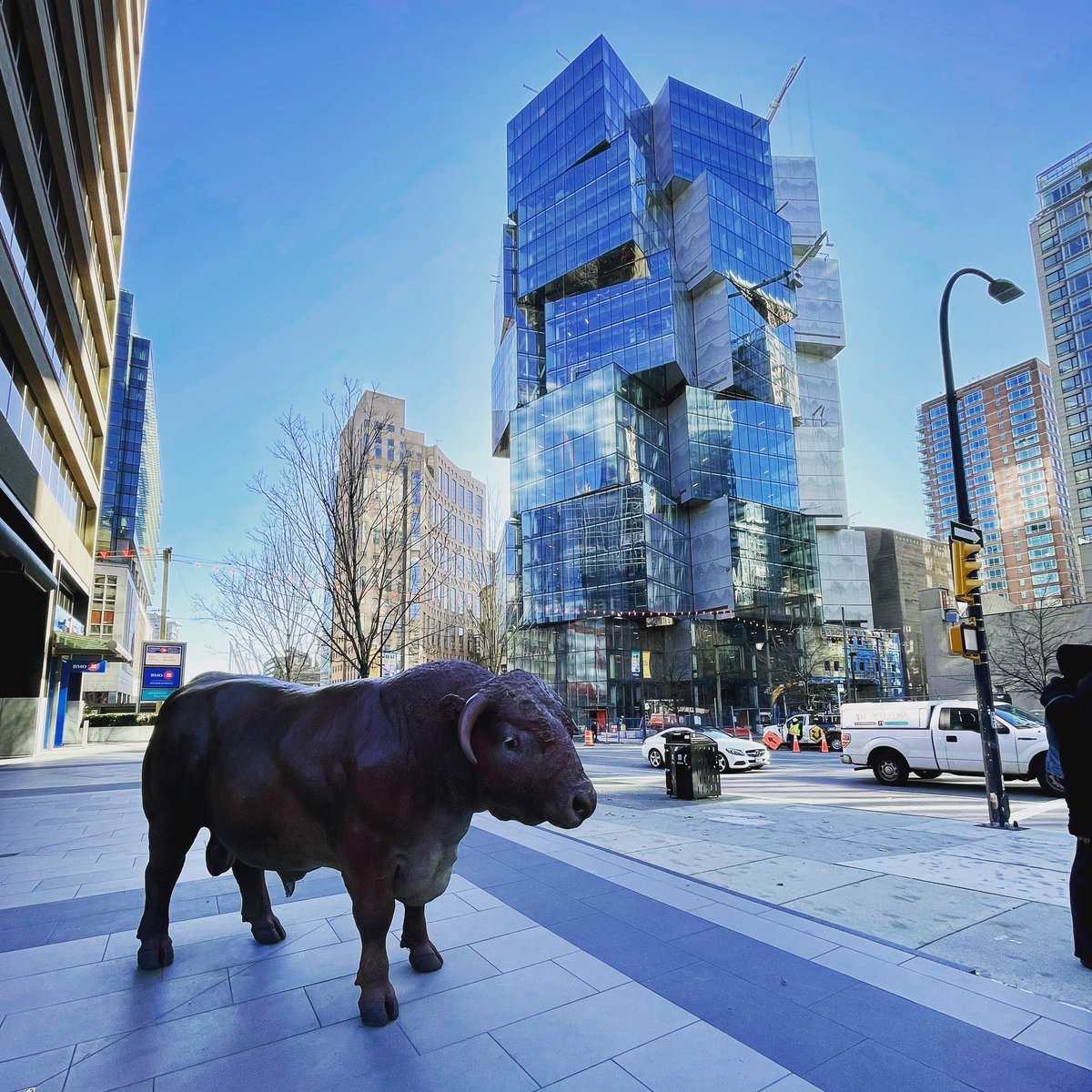 TheBaldWanderer's tweet photo. The "Jenga Building" by @Deloitte in downtown Vancouver is taking shape nicely. Definitely some interesting architecture.
#TheBaldWanderer #MyWanderings #JengaBuilding https://t.co/KrWVlauuPu