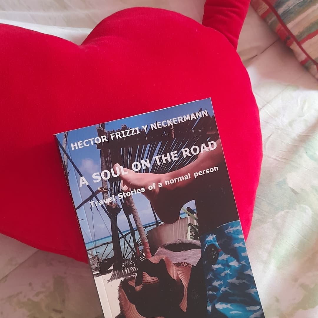 EttoreFrizzi's tweet photo. @tayyabartist @ghostlyrobotny Hector Frizzi y Neckermann A Soul on the Road on Amazon the perfect book for #travellovers. Emotions, wonderful encounters, the beauty of being on the go. Nothing extreme, still out of the comfort zone #writerslift #writerscommunity #xmasgift #christmasgit #ChristmasGiftIdeas https://t.co/7lC9mn1CQs
