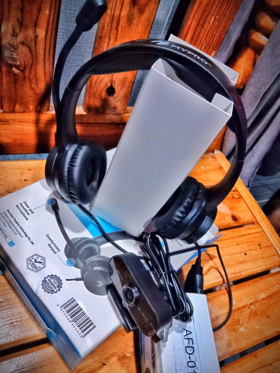 GlennVelasco20's tweet image. Just want to share my newly purchased Headphones w/Mic (MyPRO E100) and a 1080p Webcam.

Now, I am more prepared to provide a much better quality of virtual assistant services to my clients.

#onlinevirtualassistant
#hireaVA
#techythursday