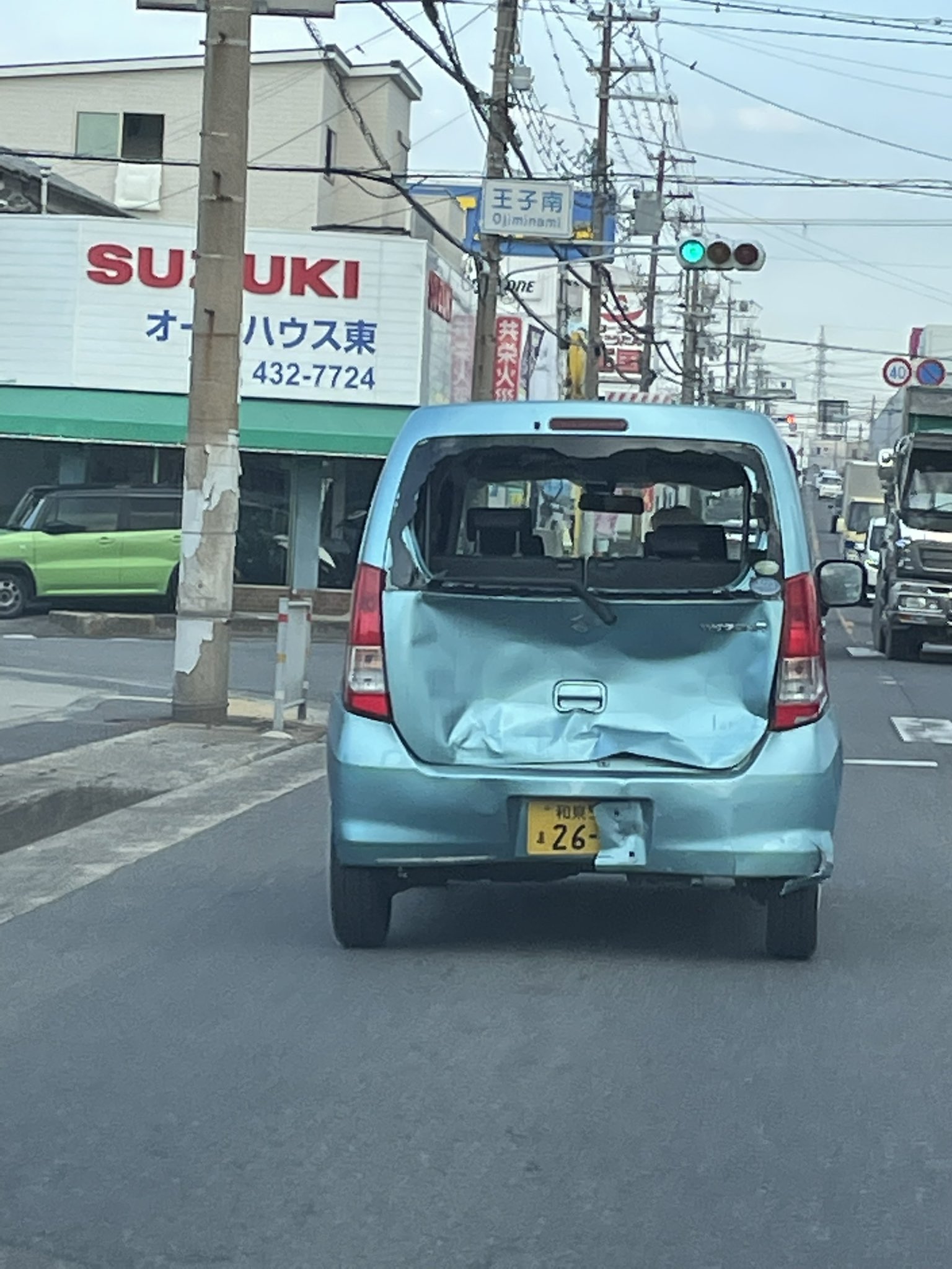 ひさ 13 前の車ボコボコすぎてびっくりしたw T Co Hoitsr1gwr Twitter