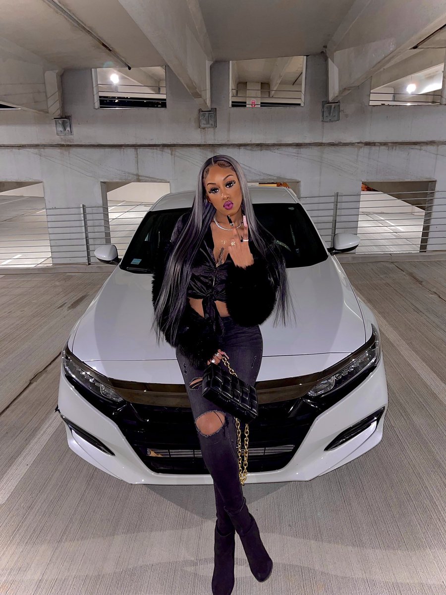vibeswitnae's tweet photo. You know I’m a different girl. I come from a different world. 🌪🖤 https://t.co/G15bBy1iog