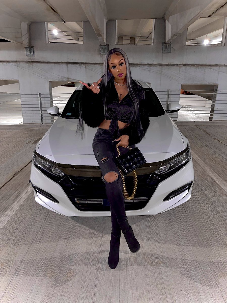 vibeswitnae's tweet photo. You know I’m a different girl. I come from a different world. 🌪🖤 https://t.co/G15bBy1iog