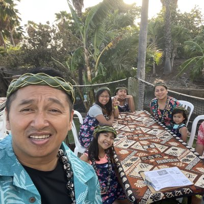 SariErnest's tweet photo. #NewProfilePic https://t.co/8A3rvR3Q0A