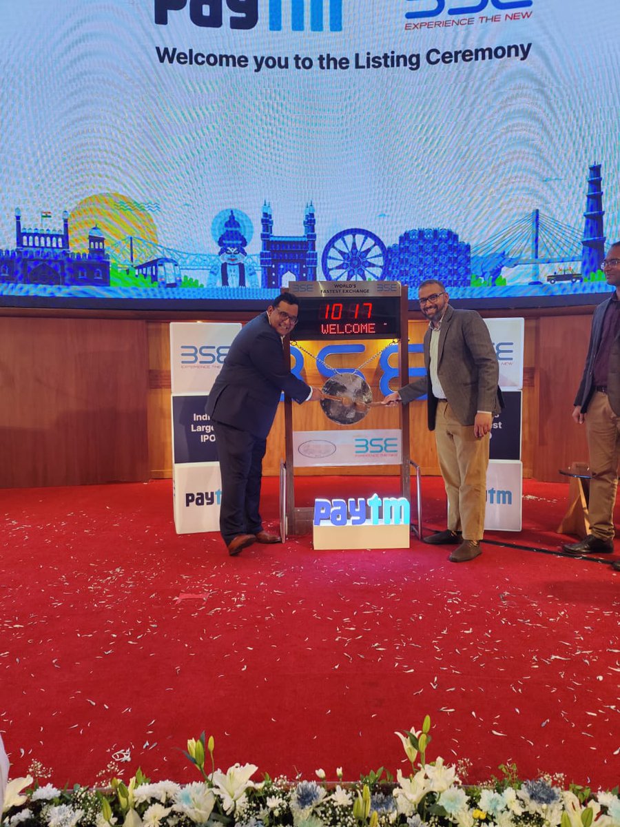 sKarecRo's tweet photo. Proud of where we have come, Proud to work with @vijayshekhar &amp; @Paytm team. 
Many more miles to go.. https://t.co/5yzQll7LMt