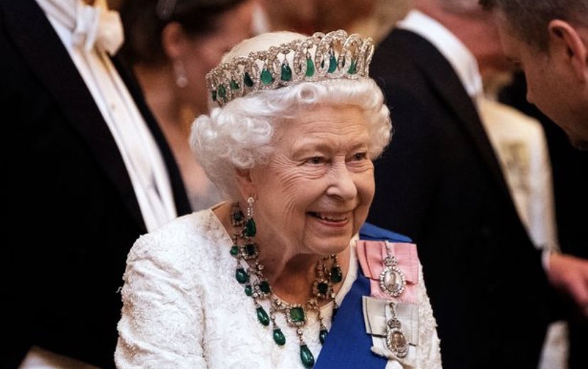 ScooterRiderFMX's tweet photo. ๐ | Sheโs 95 #Amazing #HerMajesty #Elizabeth11 #GodSavetheQueen https://t.co/6j7Uqhs8lT