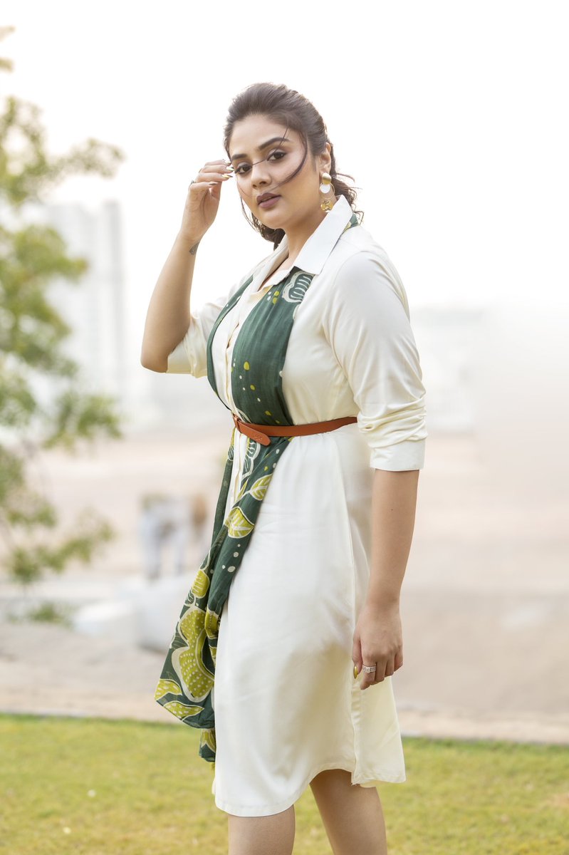 MukhiSree's tweet photo. CHEF MANTRA ✨
Episode 1
Premiering on @ahavideoIN ❤️

#ChefMantraonAHA #sreemukhi https://t.co/lQ5d64CB9V