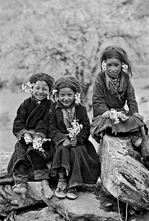 askmeaboutnepal's tweet photo. A very Happy Children's Day!!
May all you have 
Right to the childhood charisma
Right to better education
Right to clean drinking water &amp; food
Right to good health and sanitation

Bhotia Kids enjoying #spring time in Bargao Village, Humla of Nepal by Thomas L. Kelly https://t.co/OF11LyXLf5