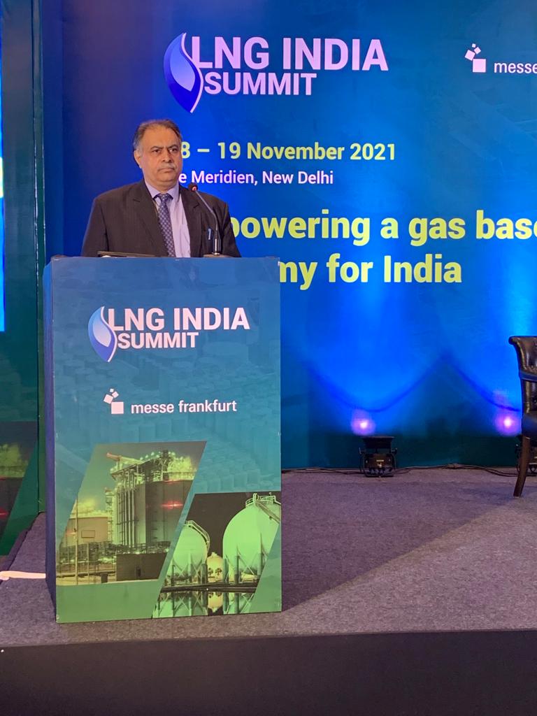 LNGIndiaSummit's tweet photo. #LNGIndiaSummit | Dr Ravinder Singh Minhas, Deputy Chief General Manager (Traffic &amp; Public Relations), Delhi Transport Corporation sets the tone with thought-provoking #LNG industry insights. 
Stay connected with LNG India Summit
https://t.co/qhYs8HlFPQ https://t.co/VIwwK3Fv8k