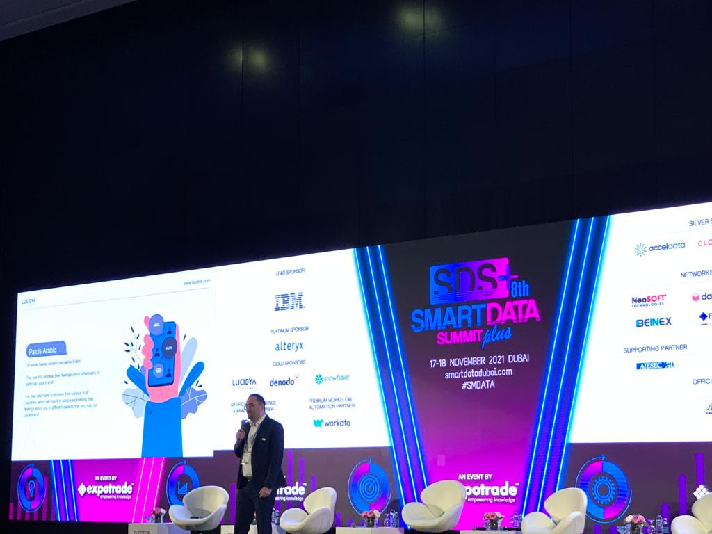 expotradeglobal's tweet photo. From @Lucidya, Awis Kilani is speaking on AI powered social listening tools and how AI is bringing social listening to new levels of sophistication.
#SMDATA https://t.co/0FL3KmQPTX