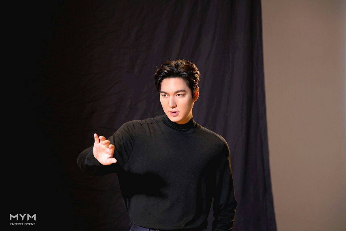 VotingLee's tweet photo. #LeeMinHo ∣ ᴘᴀʀᴛ ɪ
LBB Cell Beauty - Behind The Scenes Gag Photos https://t.co/ECIy65JHsY