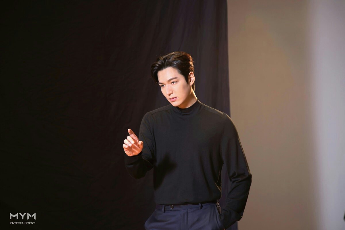 VotingLee's tweet photo. #LeeMinHo ∣ ᴘᴀʀᴛ ɪ
LBB Cell Beauty - Behind The Scenes Gag Photos https://t.co/ECIy65JHsY